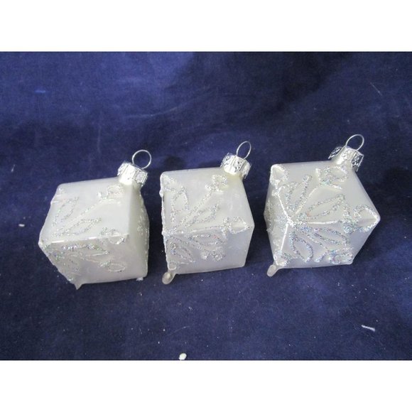 Silver Mercury Style Square Blown Glass Glitter Accent Ornaments A Set of Three - Picture 5 of 15